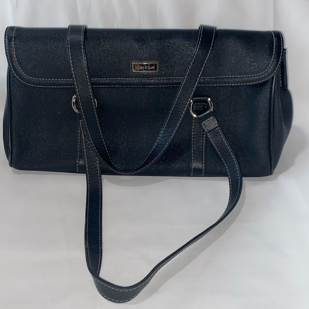BOOT AND BAGS🌟 BLACK SHOULDER PURSE🌟SNAP CLOSURE🌟 15”(W) x 18”(H) 🌟METAL ACCENTS